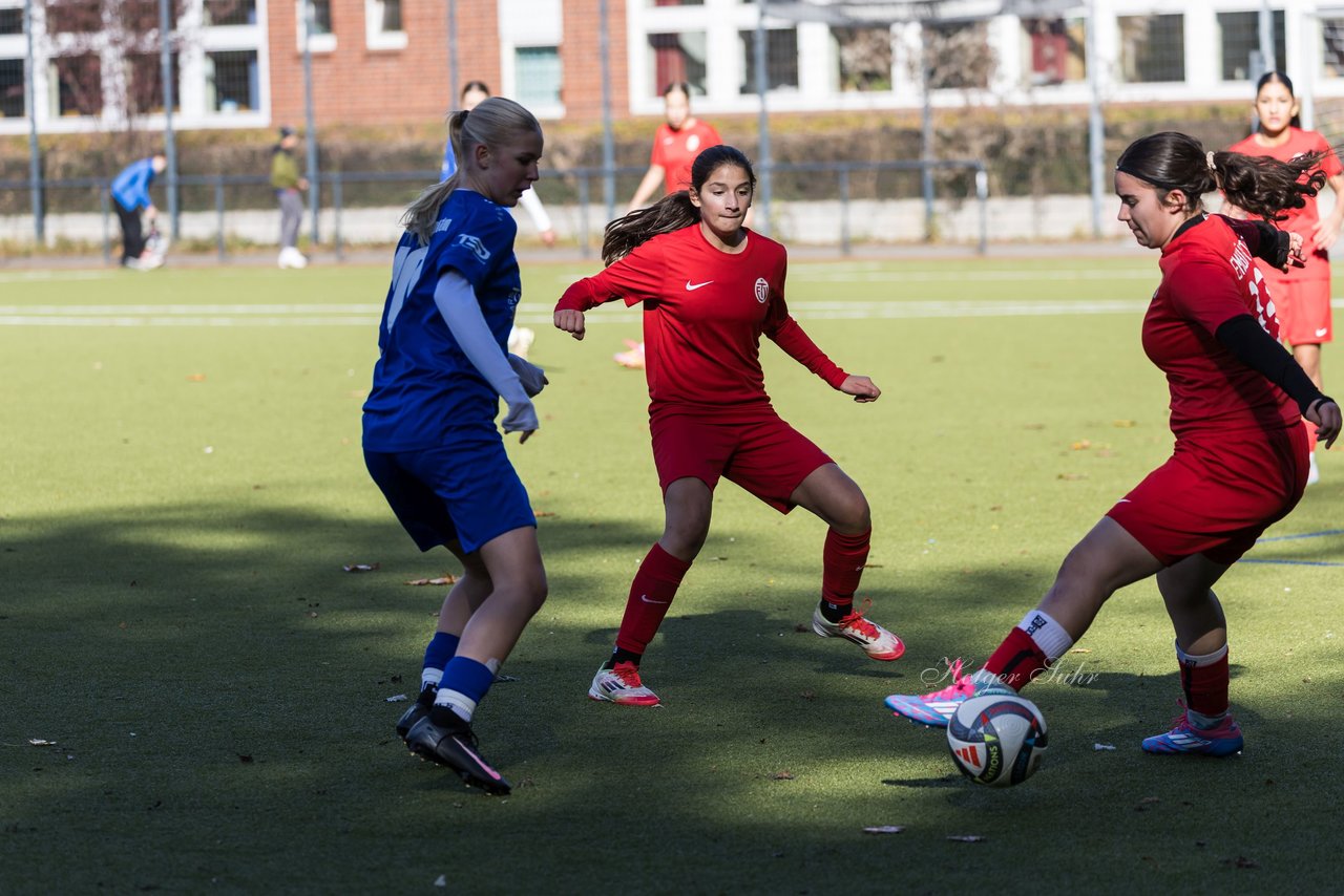 Bild 339 - wCJ Eimsbuettler TV - FC Rosengarten : Ergebnis: 2:0